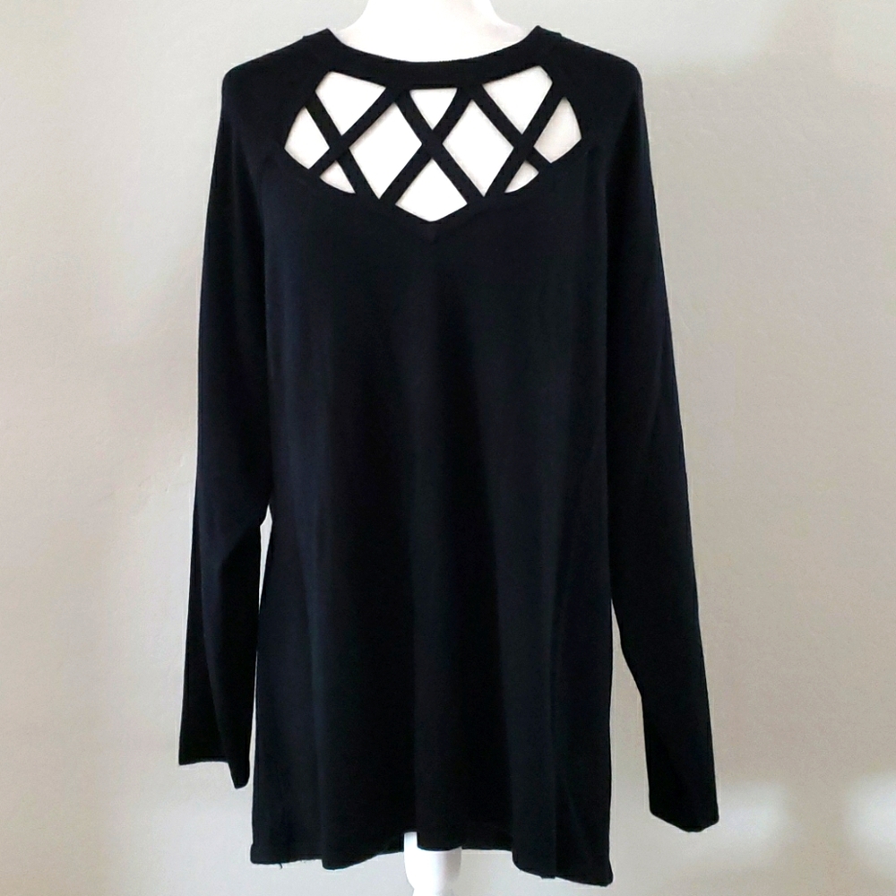 NWOT Torrid Sweater